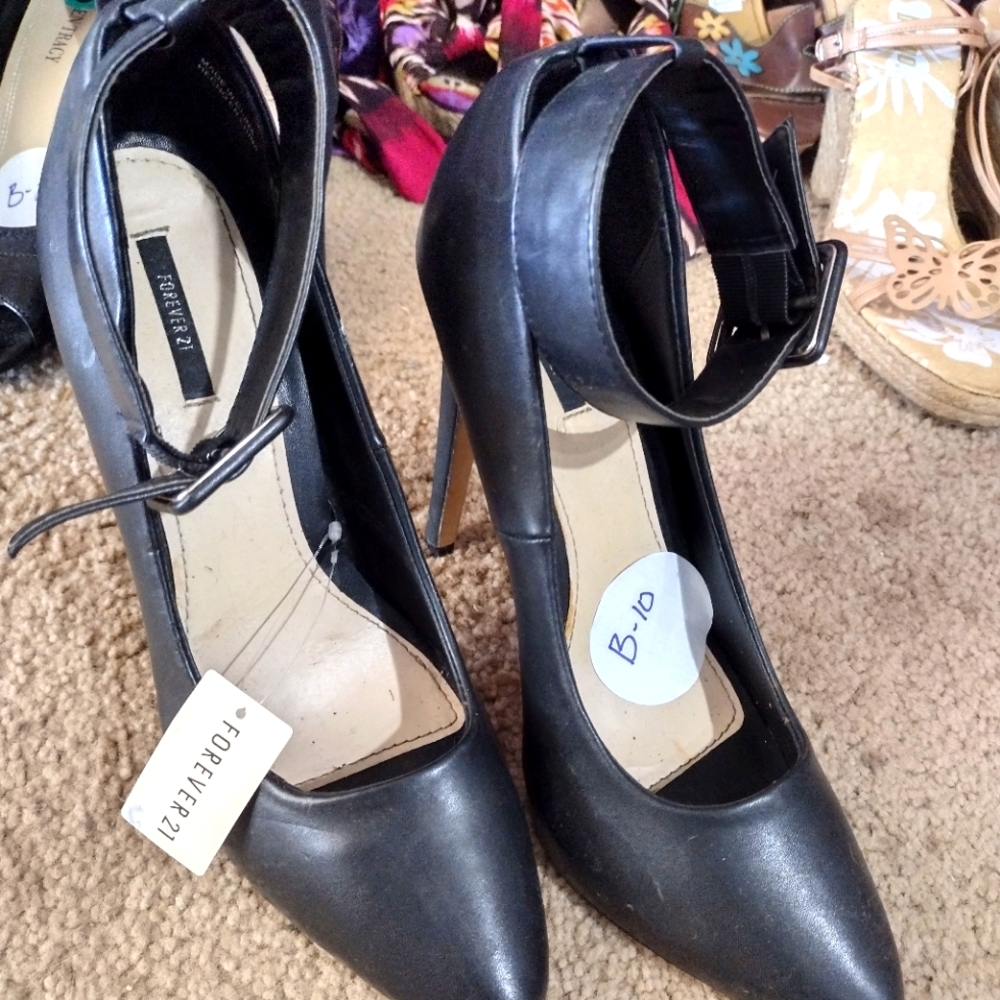 Forever 21 Black Stiletto heels